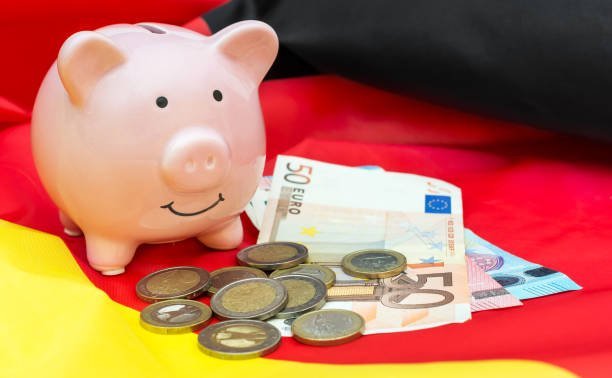 How to Save More Money on a Tight Budget 