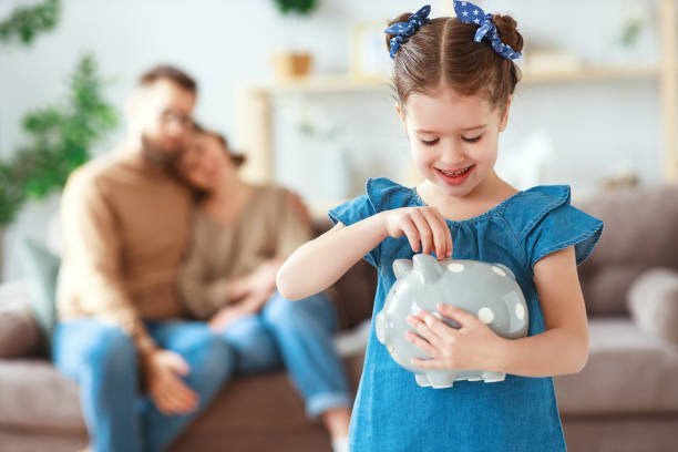 Simple Budgeting Strategies for Families 