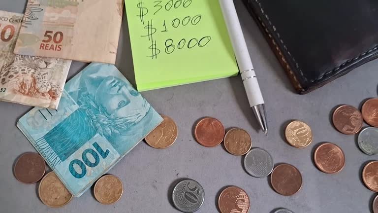 Easy Money Saving Tips for Every Month 