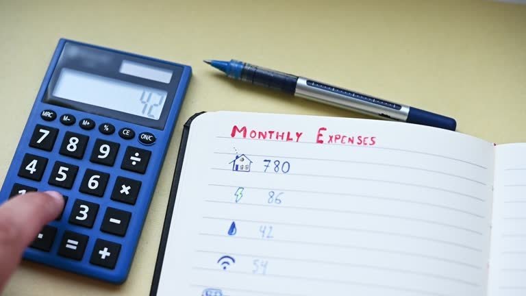 How to Reduce Monthly Expenses